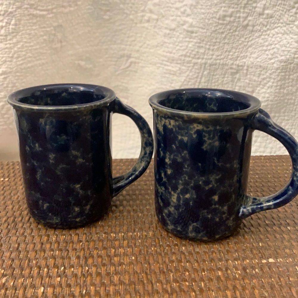 Vintage Bennington Pottery set of 2 Mugs, 1967